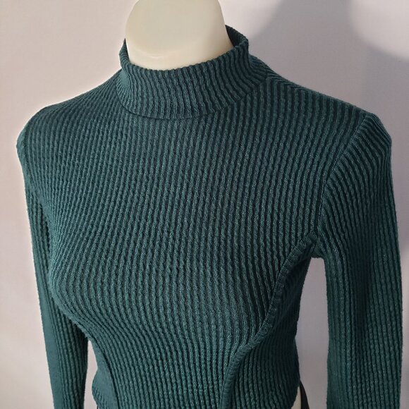 Bershka Green Ribbed Crop Mock Turtleneck Long Sleeve Top - Picture 2 of 14